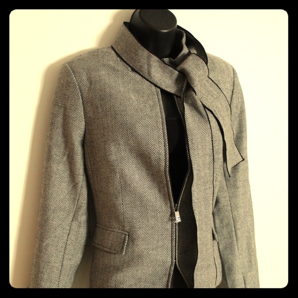 Banana Republic Jackets & Blazers - Banana Republic Black Herringbone Bow Neck Jacket